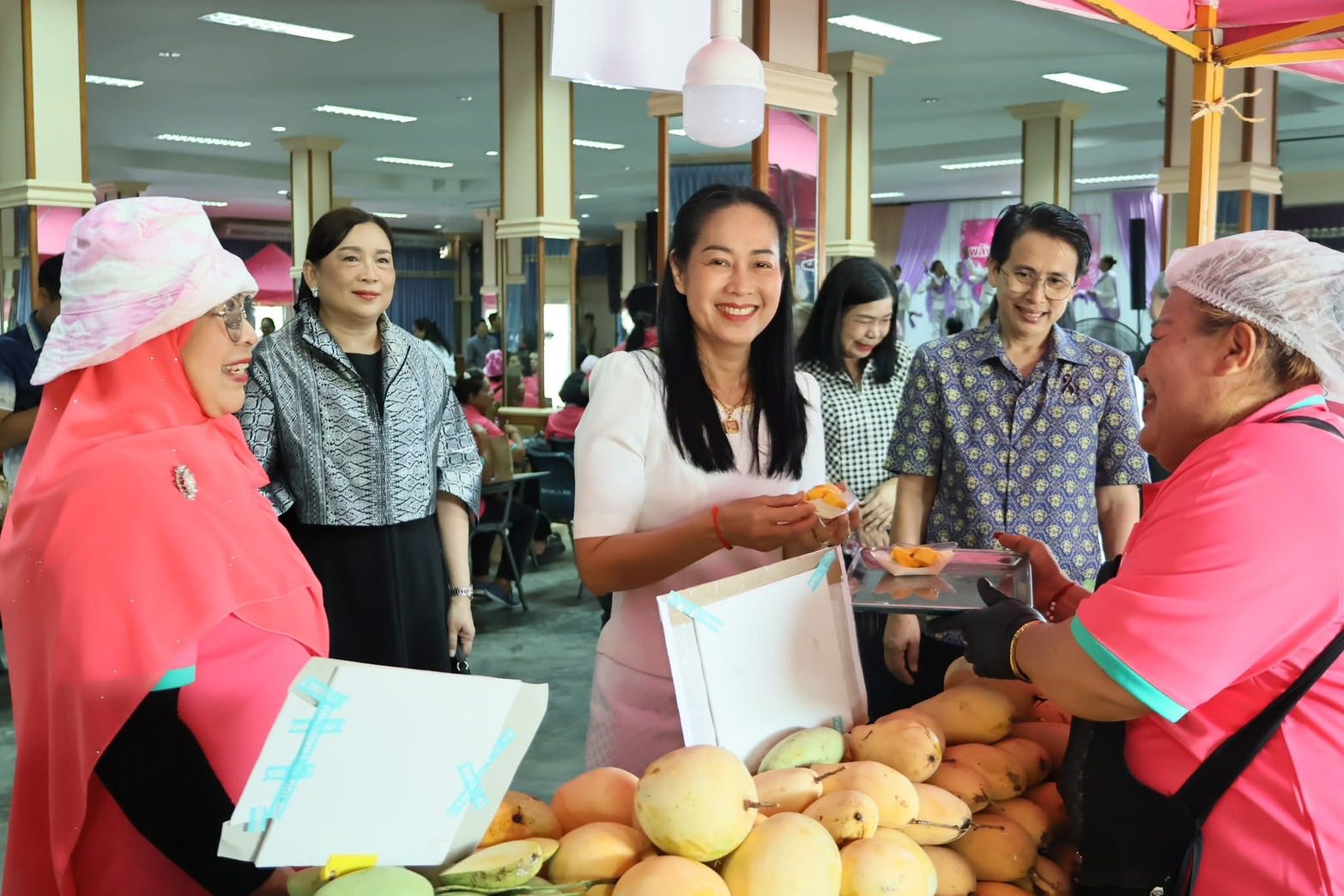 พช.ประจวบฯ ร่วมกับ คณะกรรมการพัฒนาสตรีจังหวัด จัดโครงการ “พลังสตรีประจวบฯ สรรค์สร้างความสำเร็จ” เสริมศักยภาพเครือข่ายสตรีทุกระดับ