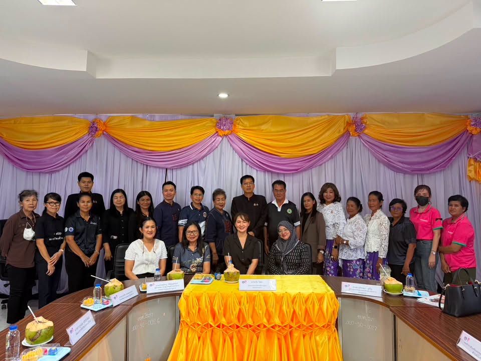 ผู้ตรวจ พช. ลงพื้นที่จังหวัดประจวบคีรีขันธ์ คัดเลือกคนกองทุนพัฒนาบทบาทสตรีดีเด่น ระดับศูนย์ศึกษาและพัฒนาชุมชน ประจำปี 2569 