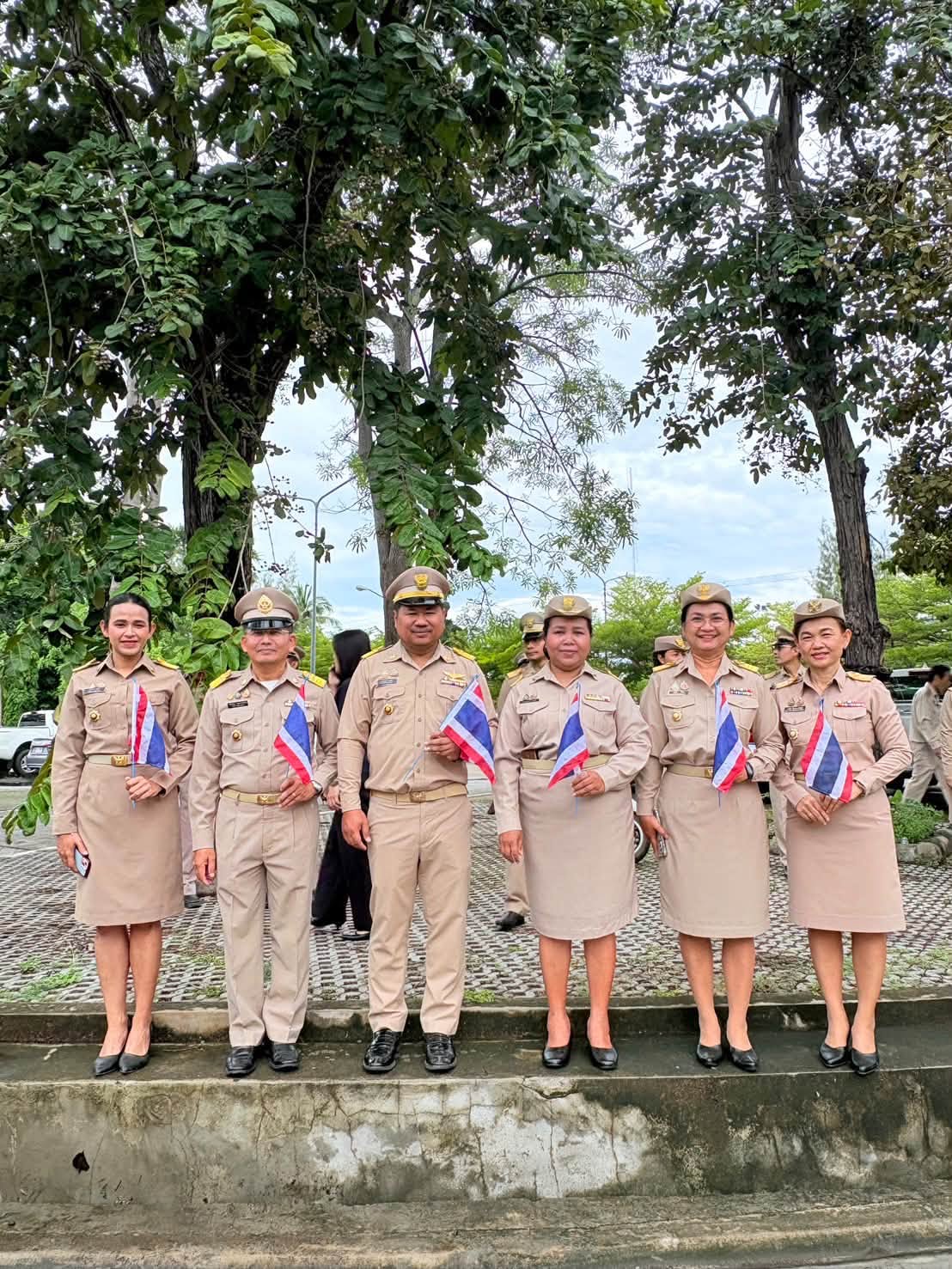 พช.ประจวบคีรีขันธ์ ร่วมกิจกรรมเนื่องในวันพระราชทานธงชาติไทย 